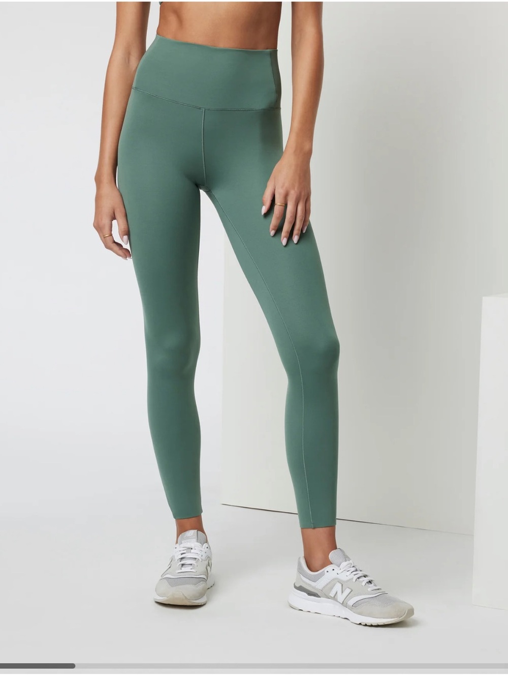Vuori Evolve Legging, color Sea Pine
